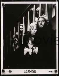 5x0002 ENEMY OF THE PEOPLE 10 Japanese stills 1978 Steve McQueen and Charles Durning, Andersson!