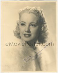 5y0093 MARY BETH HUGHES signed deluxe 11x14 still 1940s beautiful head & shoulders portrait with fur!