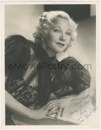 5y0096 UNA MERKEL signed deluxe 10x13 still 1930s leaning on a table with a half smile by Ted Allen!