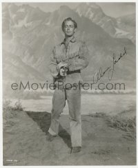 5y0374 ALAN LADD signed 7.25x9 still 1953 best full-length portrait in buckskin with gun from Shane!