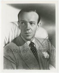 5y0797 FRED ASTAIRE signed 8x10 REPRO still 1980s head & shoulders close up of the star in suit & tie!