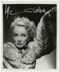 5y0839 MARLENE DIETRICH signed 8x10 REPRO still 1980s sexy Paramount publicity portrait laying down!