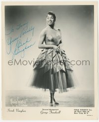 5y0367 SARAH VAUGHAN signed 8x10 music publicity still 1940s super young portrait by Maurice Seymour!