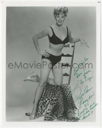5y0870 SUE ANE LANGDON signed 8x10 REPRO still 1980s sexy swimsuit portrait, she wrote The Tiger!