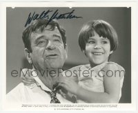 5y0605 WALTER MATTHAU signed 8x10 still 1980 c/u with young Sara Stimson in Little Miss Marker!