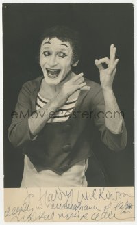 5y0326 MARCEL MARCEAU signed 6x9 photo 1970 the famous French mime by Darrell Armstrong!