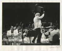 5z0179 LEONARD BERNSTEIN deluxe 11x13.25 still 1988 conducting orchestra, signed by photographer!