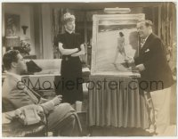 5z0308 TWO SMART PEOPLE deluxe 10x13 still 1946 John Hodiak & Lucille Ball stare at painting!