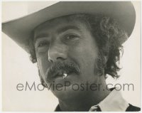 5z0328 WHO IS HARRY KELLERMAN deluxe 11x14 still 1971 c/u of smoking Dustin Hoffman in cowboy hat!