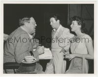 6c0961 BRIBE candid deluxe 8x10 still 1949 Ava Gardner & Taylor rehearsing with director Leonard!