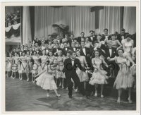 6c1121 GOOD NEWS deluxe 8.25x10 still 1947 June Allyson & Peter Lawford dancing the Varsity Drag!
