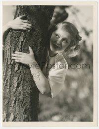 6c1285 MARY CARLISLE deluxe 7.75x10 still 1930s behind tree at her home by Clarence Sinclair Bull!