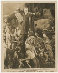 6c1510 TEN COMMANDMENTS 8x10 still 1956 best image of Charlton Heston as Moses holding the tablets!