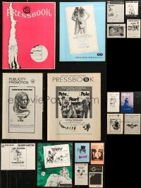 6d0425 LOT OF 22 UNCUT PRESSBOOKS 1960s-1970s advertising a variety of different movies!