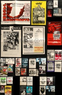 6d0438 LOT OF 37 CUT HORROR/SCI-FI PRESSBOOKS 1970s-1980s advertising for several different movies!