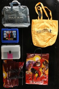 6d0086 LOT OF 18 MOVIE PROMO BAGS AND LUNCH BOXES 1990s-2000s Goldmember, Incredibles & more!