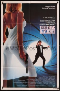 6h1072 LIVING DAYLIGHTS int'l 1sh 1987 Tim Dalton as James Bond & sexy Maryam d'Abo w/gun!