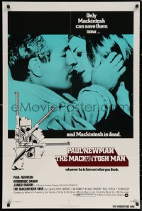 6h1095 MACKINTOSH MAN 1sh 1973 best art of Paul Newman & Sanda and gun, John Huston!