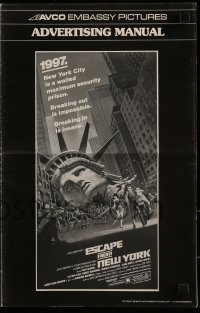 6p0717 ESCAPE FROM NEW YORK pressbook 1981 John Carpenter, Jackson art of decapitated Lady Liberty!