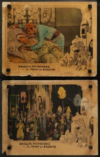 6r1268 THIEF OF BAGDAD 2 LCs 1924 Douglas Fairbanks leaning over Julianne Johnston & w/ cast on set!