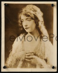 6r0394 ANNIE LAURIE 2 8x10 stills 1927 pretty Lillian Gish comes between feuding Scottish clans!