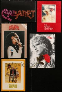 6t0112 LOT OF 5 SOUVENIR PROGRAM BOOKS 1960s-1980s great images from a variety of movies!