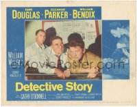 6w0883 DETECTIVE STORY LC #5 R1960 close up of William Bendix grilling Kirk Douglas, William Wyler!