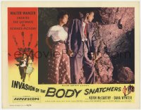 6w1027 INVASION OF THE BODY SNATCHERS LC 1956 scared Kevin McCarthy & Dana Wynter outside cave!