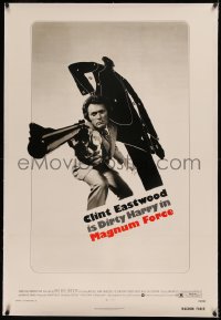 6y0175 MAGNUM FORCE linen 1sh 1973 best image of Clint Eastwood is Dirty Harry pointing his huge gun!