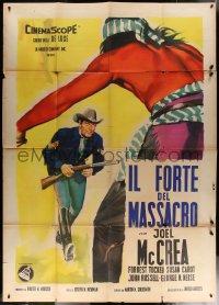 7c0534 FORT MASSACRE Italian 2p 1958 different art of Joel McCrea fighting fierce Apache, rare!