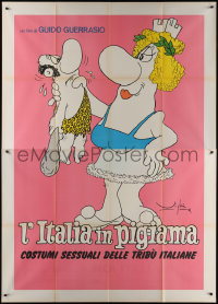 7c0584 L'ITALIA IN PIGIAMA Italian 2p 1976 great cartoon art of giant woman grabbing tiny caveman!
