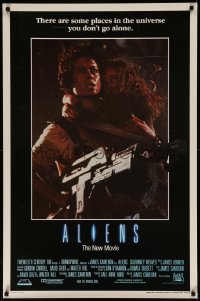 7g0809 ALIENS int'l 1sh 1986 James Cameron sci-fi sequel, Weaver as Ripley carrying Carrie Henn!