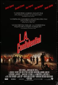7g1003 L.A. CONFIDENTIAL 1sh 1997 Basinger, Spacey, Crowe, Pearce, police arrive in film's climax!