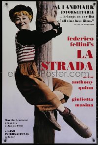 7g1008 LA STRADA 1sh R2004 Federico Fellini, Anthony Quinn, Giulietta Masina climbing pole!