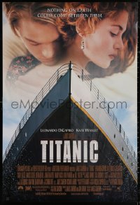 7g1166 TITANIC DS 1sh 1997 Leonardo DiCaprio, Kate Winslet, directed by James Cameron!