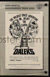 7h1224 DR. WHO & THE DALEKS pressbook 1966 Peter Cushing as the Doctor, wildest space adventure!