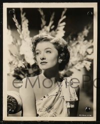 7k0322 BEST YEARS OF OUR LIVES 2 8x10 key book stills 1946 striking close-up portraits of Myrna Loy!