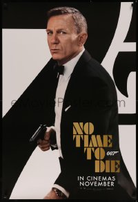 7m0280 NO TIME TO DIE teaser DS Thai 1sh 2020 image of Daniel Craig as James Bond 007 with gun!