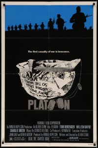7p0821 PLATOON 1sh 1986 Charlie Sheen & Quinn helping with soldier, Oliver Stone, Vietnam War!