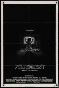 7p0824 POLTERGEIST style B 1sh 1982 Tobe Hooper & Steven Spielberg, the first real ghost story!