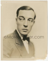 7r0094 BUSTER KEATON 8x10.25 still 1928 wonderful MGM Apeda portrait when he made The Cameraman!