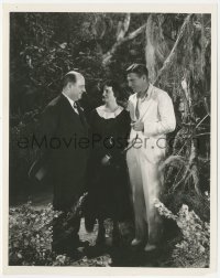 7r0275 ISLAND OF LOST SOULS candid 8x10.25 still 1933 Richard Arlen with important visitors on set!