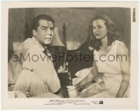 7r0299 KISS OF DEATH 8x10.25 still 1947 close up of Victor Mature & pretty Coleen Gray on bed!