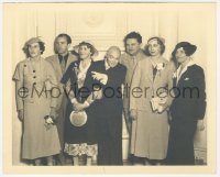 7r0332 MAD LOVE candid deluxe 8x10 still 1935 Lorre with visitors to the set, Karl Freund directed!