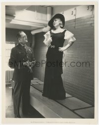 7r0337 MAE WEST 8x10.25 still 1933 she's visiting the LA County jail & the chief jailer!