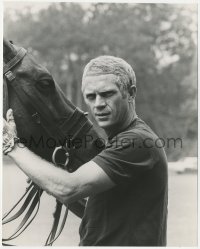 7r0529 THOMAS CROWN AFFAIR 8x10 still 1968 great close up of Steve McQueen with his polo pony!