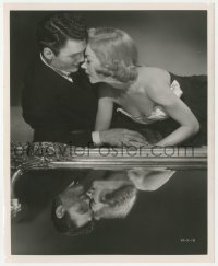 7r0496 SUDDEN FEAR 8.25x10 still 1952 cool image of Gloria Grahame & Jack Palance kissing by mirror!