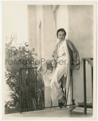 7r0503 SYLVIA SIDNEY 8x10.25 still 1930s full-length portrait outside her Hollywood home by Richee!