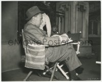 7r0542 TOPPER TAKES A TRIP candid 8.25x9.5 still 1939 Roland Young studying his script on set!