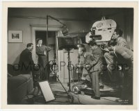 7r0575 WHIPSAW candid 8x10 still 1935 James Wong Howe & crew filming Myrna Loy & Spencer Tracy!